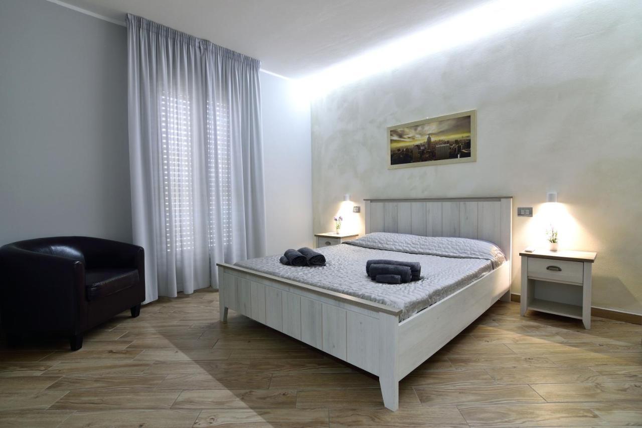Ferienwohnung Luxury Garibaldi Alghero Exterior foto